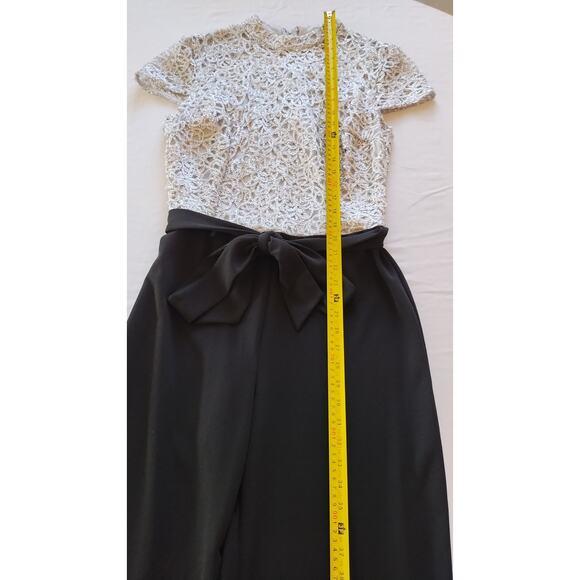 Premier Amour Women High Neck Short Sleeve Jumpsuit with Grey Lace Bodice Sz12 - Picture 10 of 16